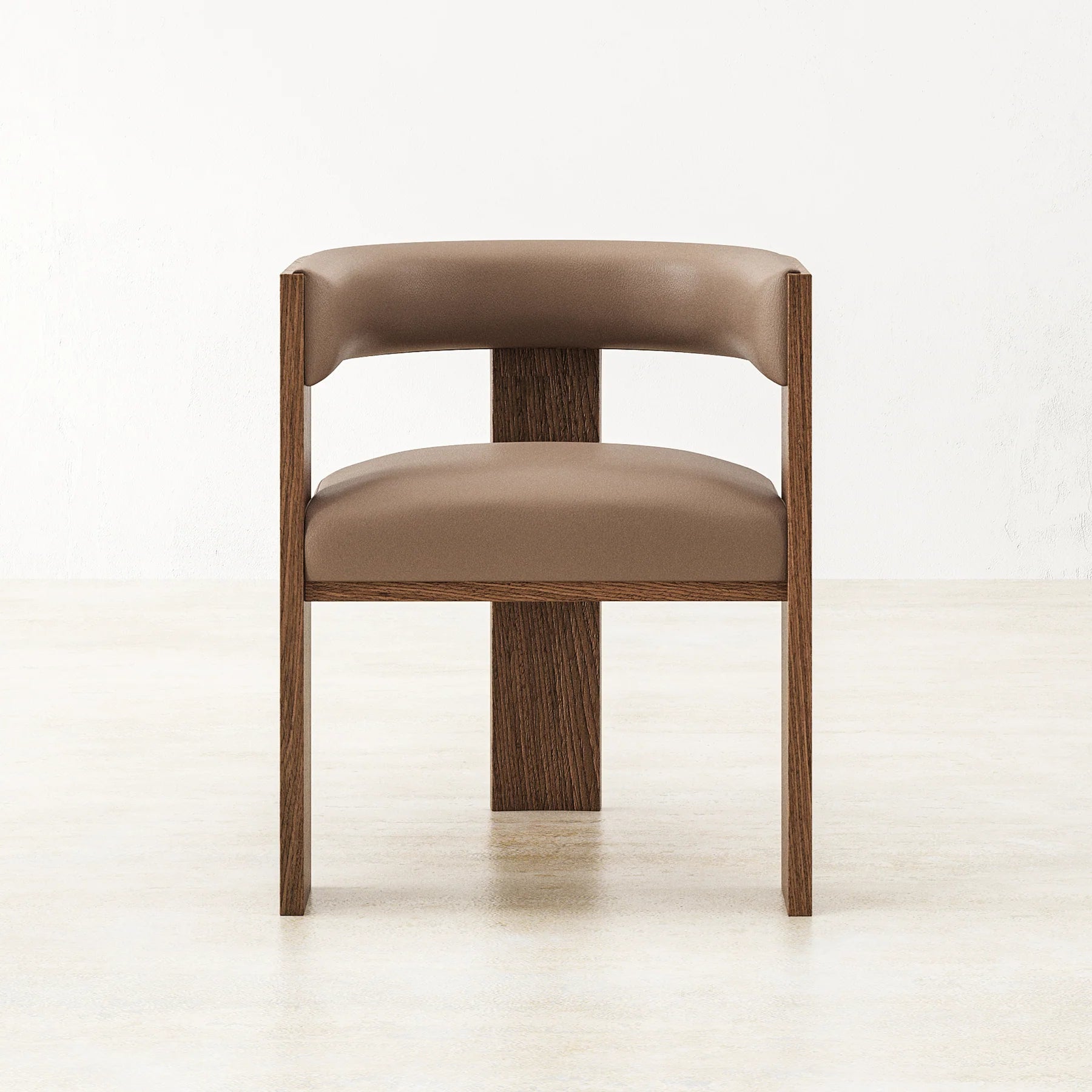 Aspen kahverengi suni derili masif ahşap ayaklı ceviz rengi kollu sandalye, 60x56x69 cm, oturum yüksekliği 45 cm.