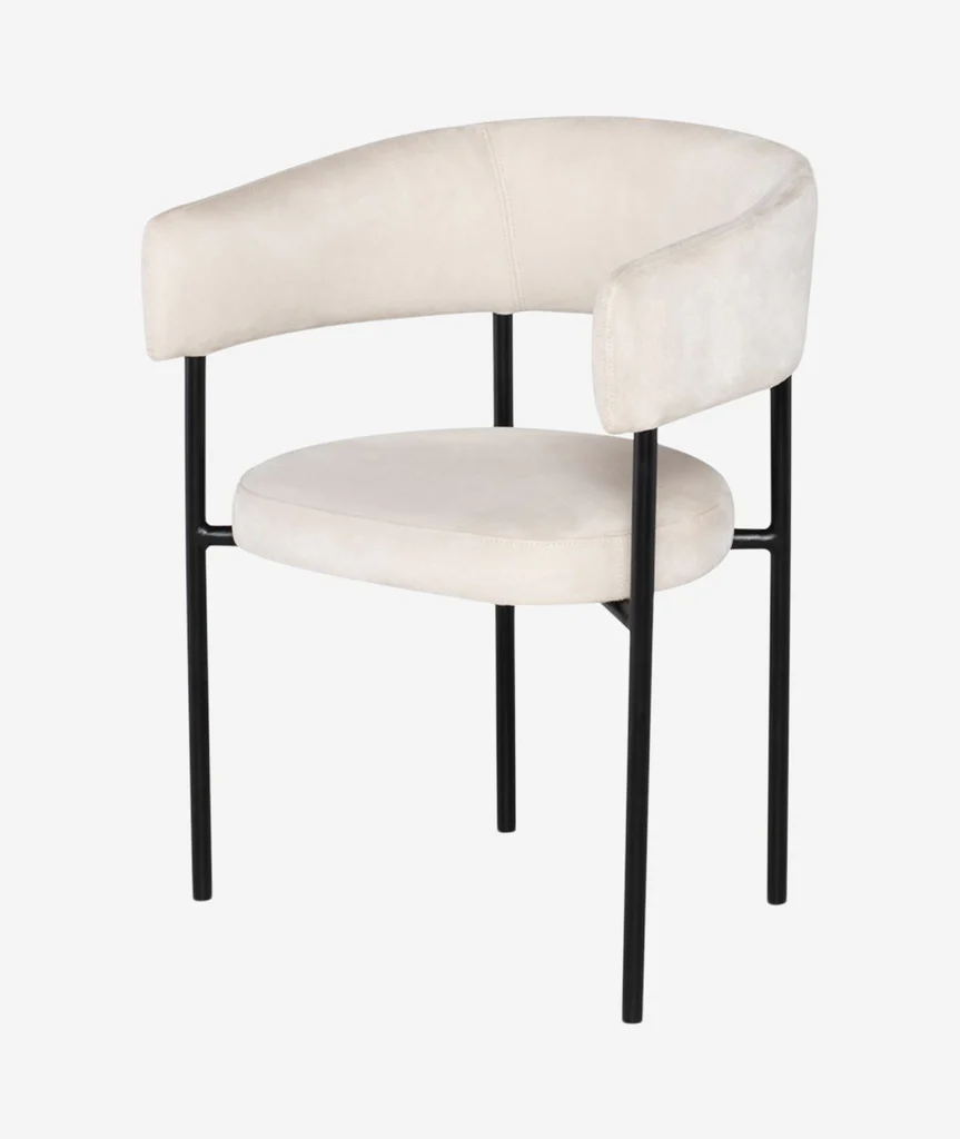 Cassia Beyaz Teddy kumaş metal ayaklı kollu sandalye, şık tasarım, ölçüler: 60x52x87 cm, oturum yüksekliği: 45 cm.