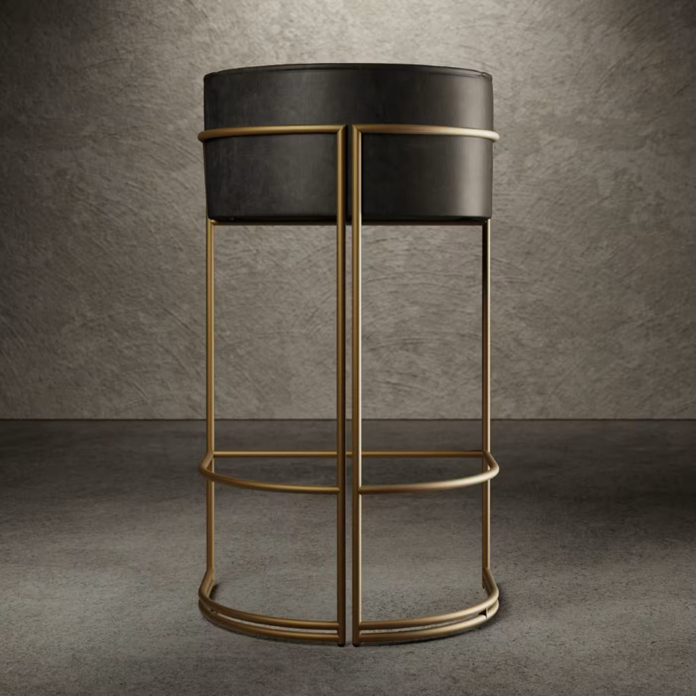 Deja siyah suni deri bar sandalyesi, metal ayaklı, gold eskitme cilalı, modern tasarım, 95 cm yükseklik.