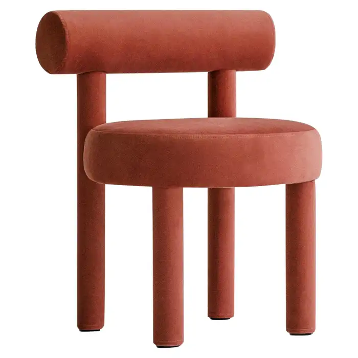 Gropius Kiremit Rengi Süet Yuvarlak Sandalye, 57x57 cm, 74 cm yüksek, dayanıklı kumaşla modern oturma alanı için.