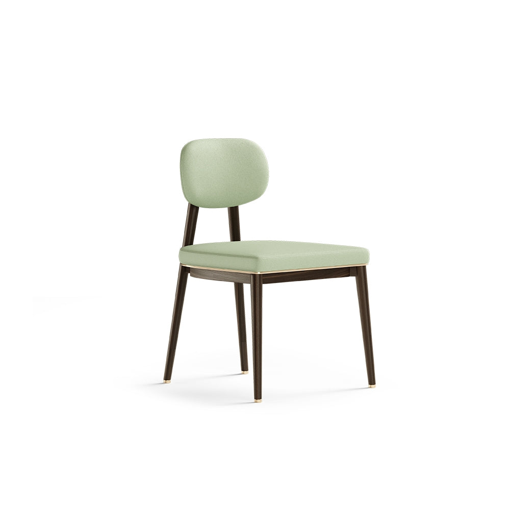 Oscar green velvet upholstered wooden chair with dark walnut finish and brass details, dimensions 53x57x82 cm.