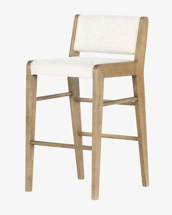 Silva beyaz teddy kumaş bar sandalyesi, doğal cilalı masif ahşap ayak, modern tasarım, oturum yüksekliği 65 cm.