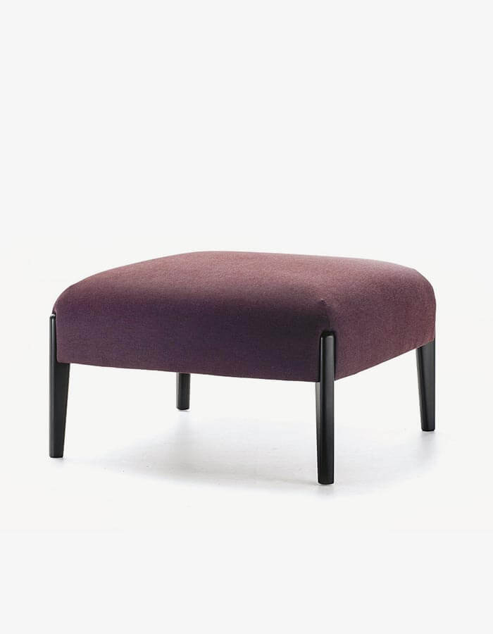 50x50 Bordo Keten Kumaşlı Masif Ahşap Ayaklı Kare Puf