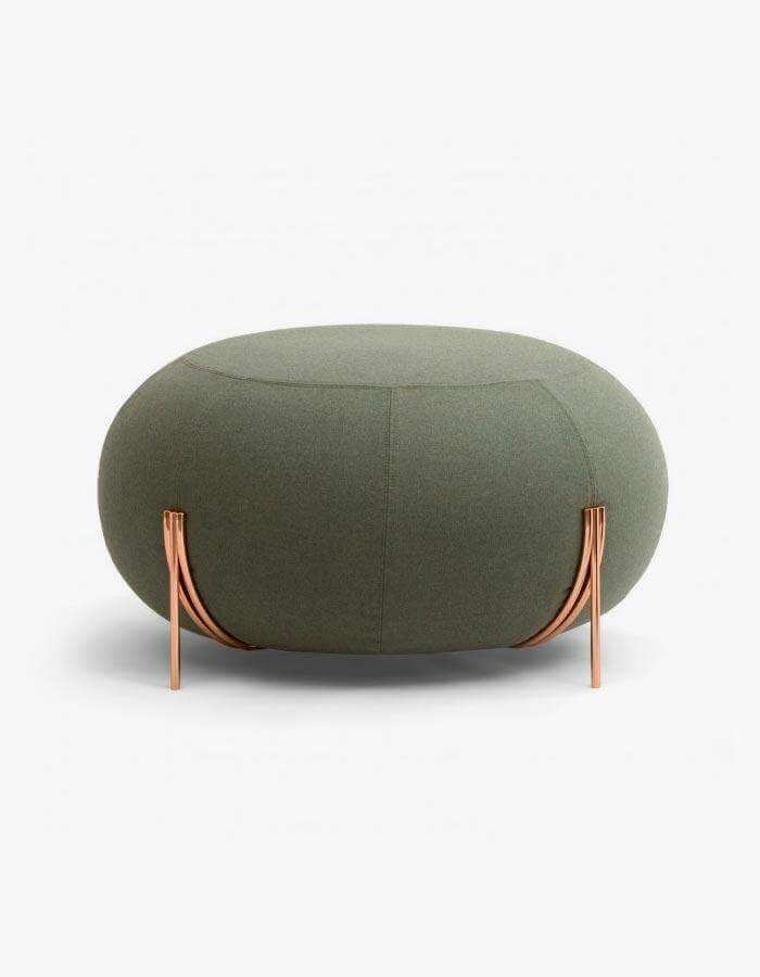 Haki Rengi Keten Kumaşlı Parlak Bronz Kaplama Ayaklı Yuvarlak Puf