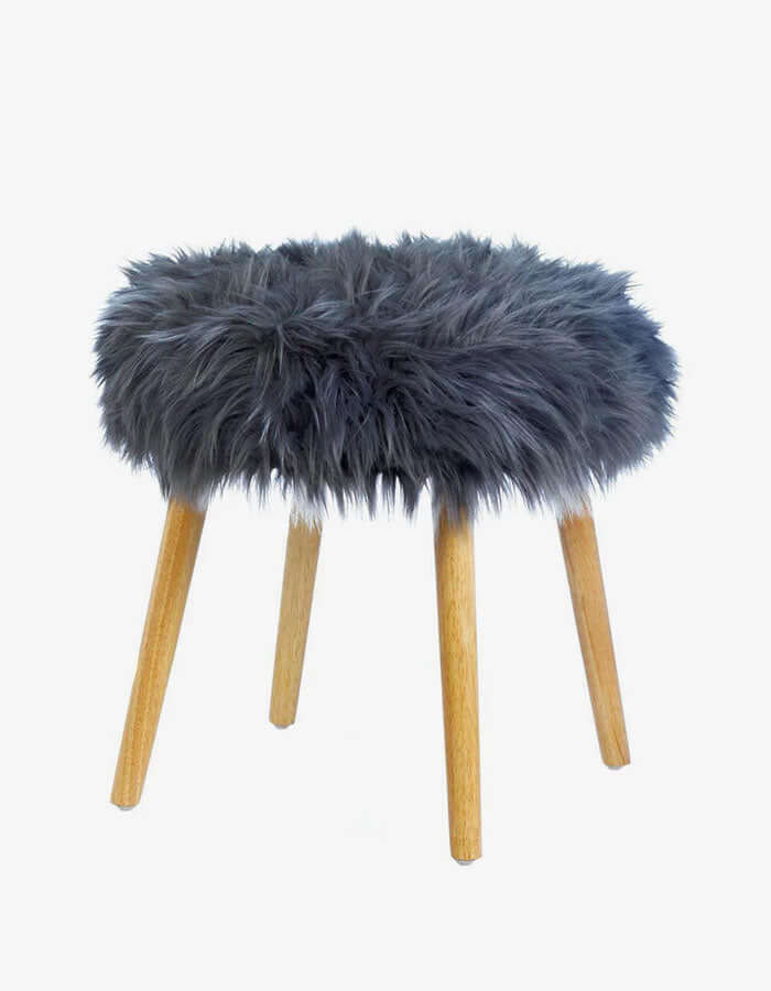 Konik Ahşap Ayaklı Peluş Tüylü Puf