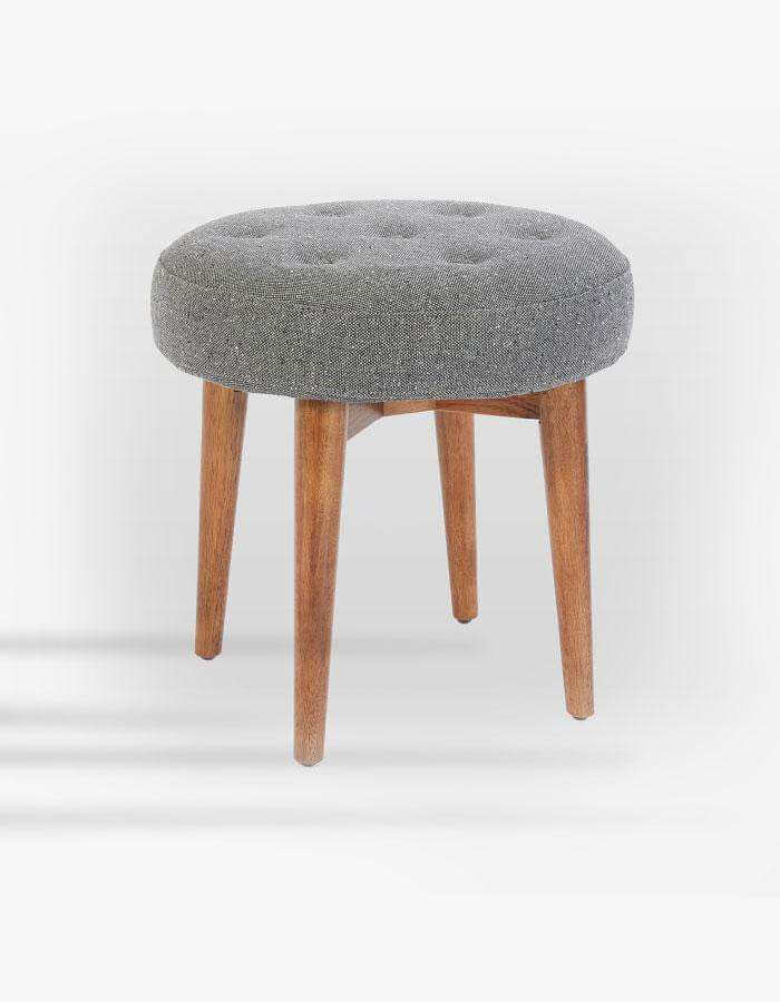 Yuvarlak Gri Keten Kumaşlı Ahşap Konik Ayaklı Tabure Puf - Pufcu