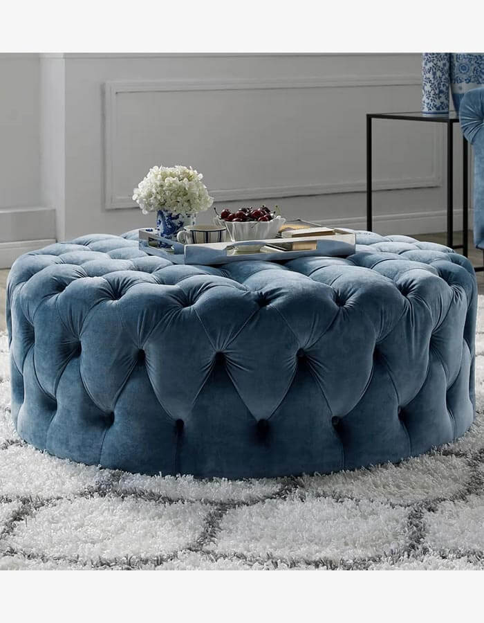 Açık Mavi Rengi Kadife Kumaşlı Kapitoneli Yuvarlak Puf