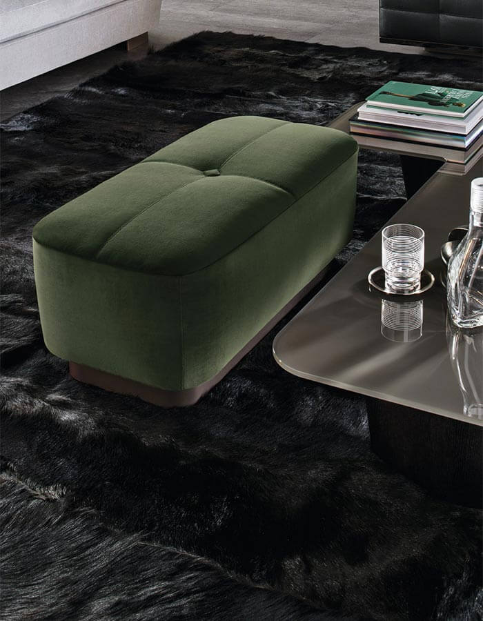 Dikdörtgen Koyu Yeşil Kadife Kumaşlı Puf