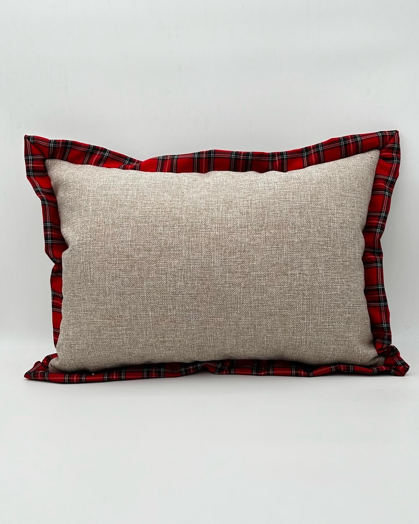 Kırmızı Çam Ağacı Ekose Aplikeli Yılbaşı Konsepti Dikdörtgen Kırlent