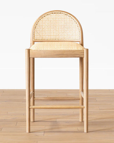 Hadden Hazeranlı natural bar sandalyesi, hasır oturumlu, modern ve şık tasarım, 65 cm oturum yüksekliği.