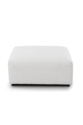 Kendal beyaz teddy kumaşlı kare puf, siyah ayaklarıyla modern dekor için ideal, ölçü: 75x75x45 cm.
