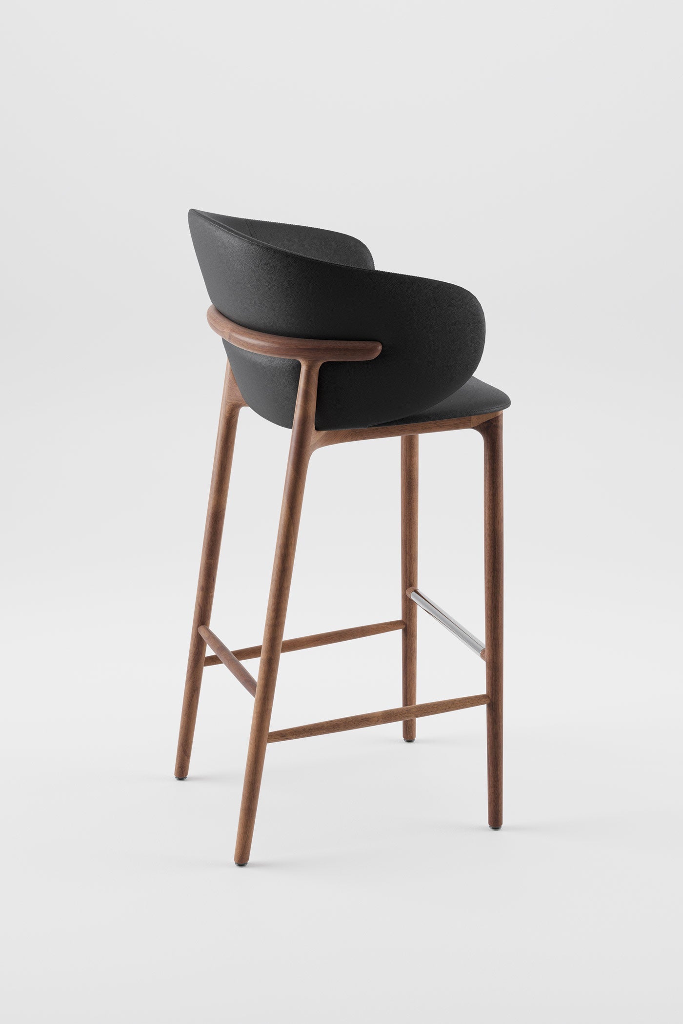 Mela siyah suni deri bar sandalyesi, ahşap ceviz rengi metal detaylar ile modern tasarım.