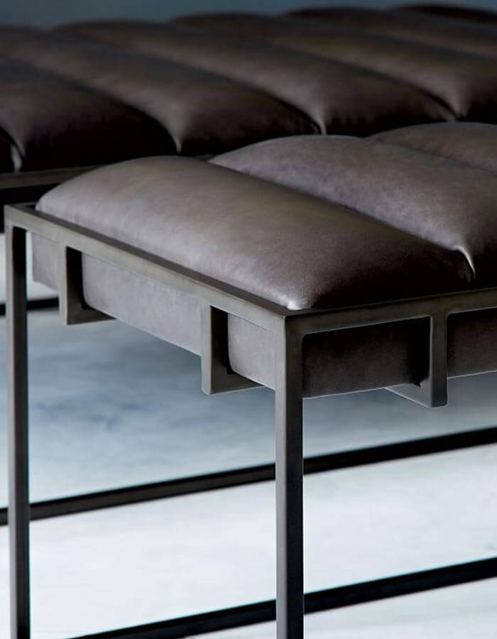 Duman Rengi Cilalı Metal Ayaklı Suni Deri Bench Bank Detay