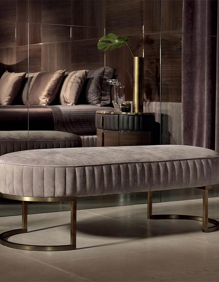 40x120 Açık Kahverengi Kadife Kumaşlı Pirinç Eskitme Rengi Ayaklı Oval Bench Puf
